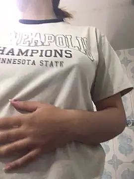 Miss oliviaa online show from 01-22-25, 04:55