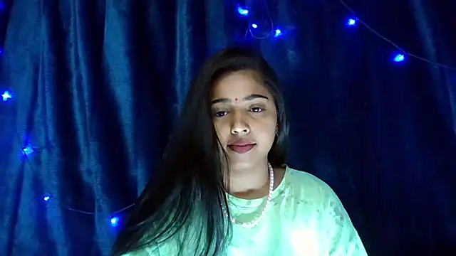Snapshot of Sweet-Rani chatting on 03-03-25, 01:31 Sweet-Rani online show from 03-03-25, 01:31