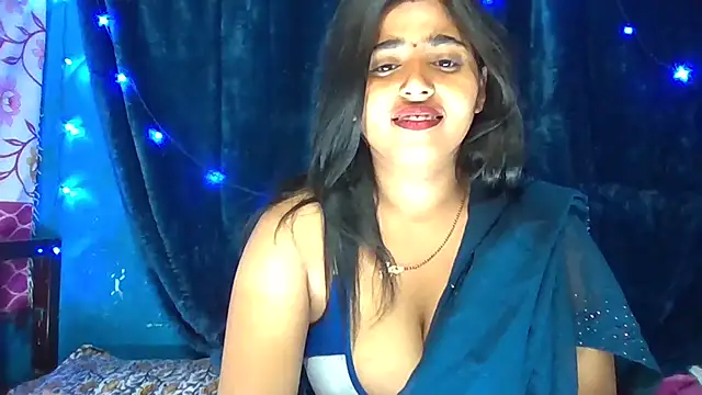 Snapshot of Sweet-Rani chatting on 03-23-25, 02:26 Sweet-Rani online show from 03-23-25, 02:26