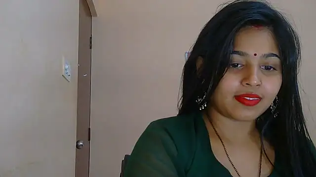 Snapshot of Sweet-Rani chatting on 12-17-25, 05:08 Sweet-Rani online show from 12-17-25, 05:08