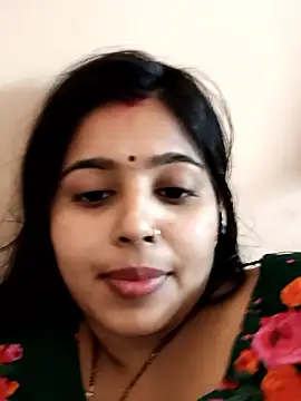 Snapshot of Sweet-Rani chatting on 01-12-26, 05:29 Sweet-Rani online show from 01-12-26, 05:29
