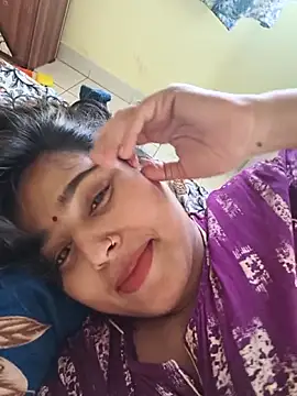 Snapshot of Sweet-Rani chatting on 04-22-26, 10:06 Sweet-Rani online show from 04-22-26, 10:06