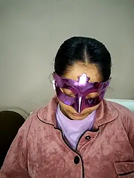 bigtitsqueen online show from 11-12-25, 04:57