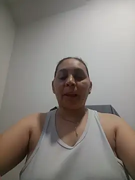 MirandaSoto online show from 06-02-26, 03:30