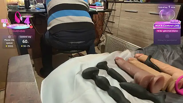 misteryman1956 online show from 01-10-26, 07:37