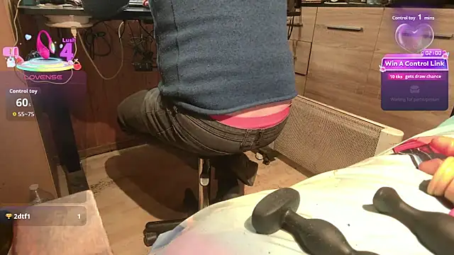 misteryman1956 online show from 04-05-26, 06:32