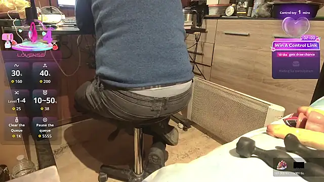 misteryman1956 online show from 04-11-26, 06:40