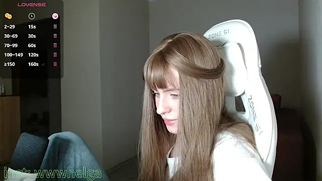 LizaKisses online show from 11-27-25, 01:57