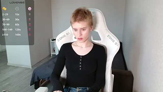 LizaKisses online show from 03-04-26, 06:19