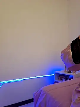 VictoriaEvaans  online show from 12-02-25, 09:54