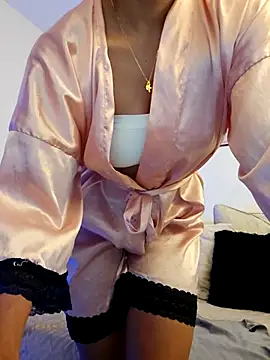 VictoriaEvaans  online show from 01-10-26, 10:36