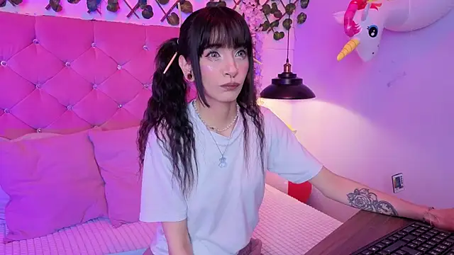 lauren evans96 online show from 02-26-26, 03:49