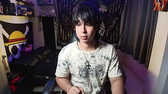 Snapshot of kairozz chatting on 05-11-26, 11:13 kairozz online show from 05-11-26, 11:13