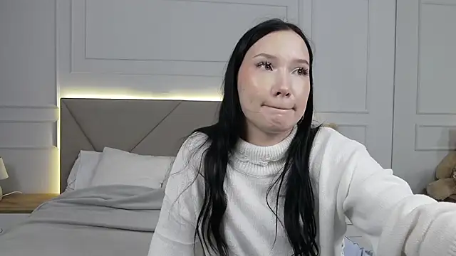 LeilaLow online show from 09-09-25, 11:32