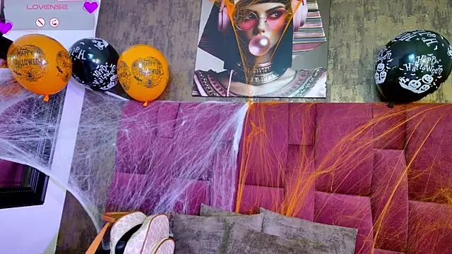 nicole  parker1 online show from 10-25-25, 06:46