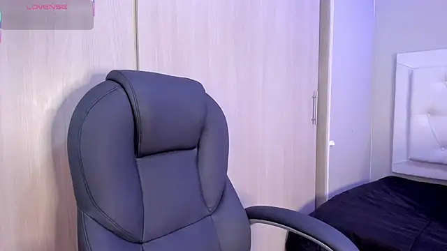 nicole  parker1 online show from 02-27-26, 01:33