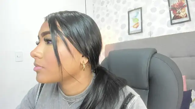 nicole  parker1 online show from 03-25-26, 12:55