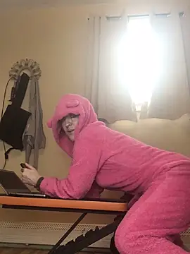 Snapshot of Luluof chatting on 03-14-25, 01:46 Luluof online show from 03-14-25, 01:46