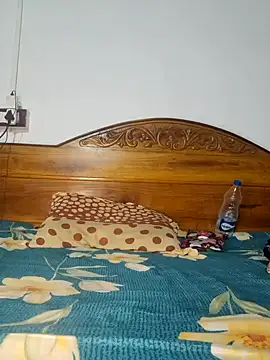 Snapshot of royaldoll-143 chatting on 12-22-24, 08:14 royaldoll-143 online show from 12-22-24, 08:14