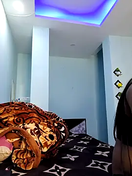 Snapshot of royaldoll-143 chatting on 01-14-25, 03:26 royaldoll-143 online show from 01-14-25, 03:26