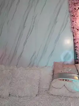 Nanda Vixen online show from 12-17-25, 10:16