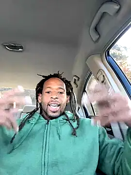 Snapshot of ShiCream chatting on 11-01-25, 01:13 ShiCream online show from 11-01-25, 01:13