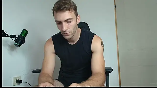 Snapshot of Ian_997 chatting on 07-15-26, 06:51 Ian 997 online show from 07-15-26, 06:51