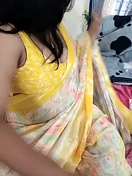 Snapshot of Ashwini_Gowda_91 chatting on 03-23-25, 05:32 Ashwini Gowda 91 online show from 03-23-25, 05:32