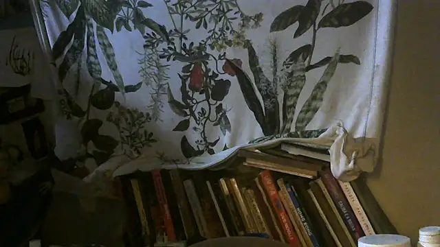 spacegirlll online show from 02-27-25, 08:39