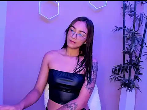 ASIAM BRUNET online show from 02-04-26, 01:28