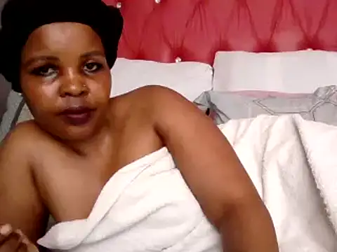 Honeybae82x online show from 12-14-24, 08:56