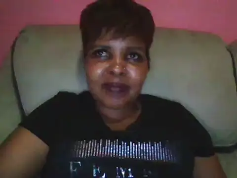 Honeybae82x online show from 12-20-24, 08:23