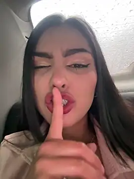 Snapshot of Maddy_Rouse_ chatting on 01-05-26, 06:22 Maddy Rouse online show from 01-05-26, 06:22