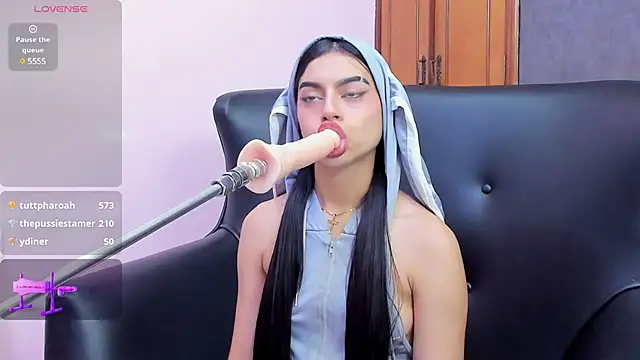 isabella santos1 online show from 02-20-25, 12:04