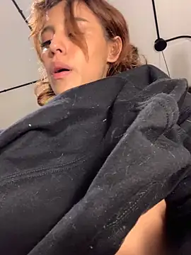 Katee Jones online show from 12-13-24, 03:16