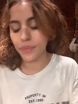 Katee Jones online show from 01-04-25, 12:27