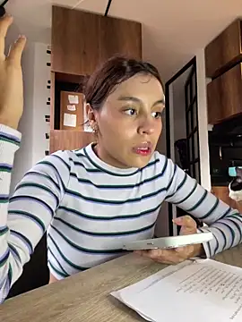 Katee Jones online show from 03-12-25, 10:50