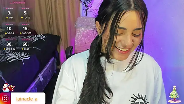 Snapshot of _laina_ chatting on 01-08-25, 08:06 laina online show from 01-08-25, 08:06