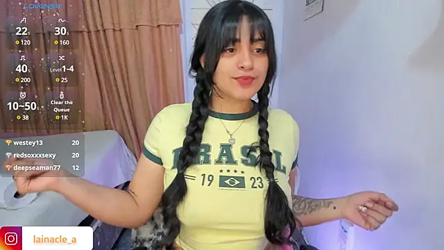 Snapshot of _laina_ chatting on 03-22-25, 07:04 laina online show from 03-22-25, 07:04