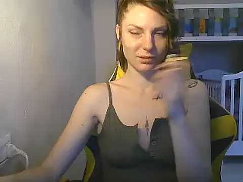 Feli blue online show from 02-25-25, 08:47