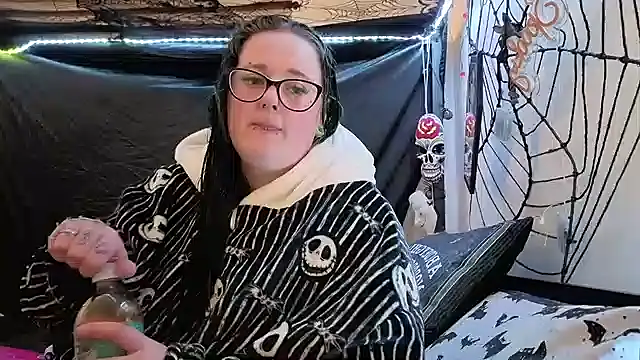 Snapshot of Bunny_Cummings chatting on 01-16-26, 10:25 Bunny Cummings online show from 01-16-26, 10:25