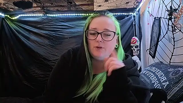 Snapshot of Bunny_Cummings chatting on 02-15-26, 11:12 Bunny Cummings online show from 02-15-26, 11:12