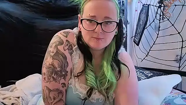 Snapshot of Bunny_Cummings chatting on 02-22-26, 10:41 Bunny Cummings online show from 02-22-26, 10:41