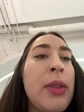 Holly Play online show from 12-10-24, 09:23