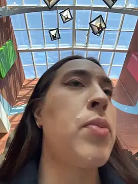 Holly Play online show from 03-20-26, 11:59