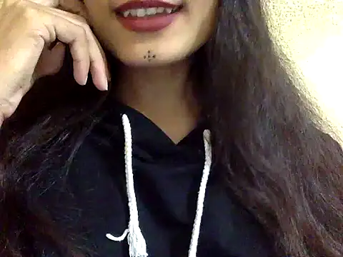 krati74 online show from 02-06-25, 01:43