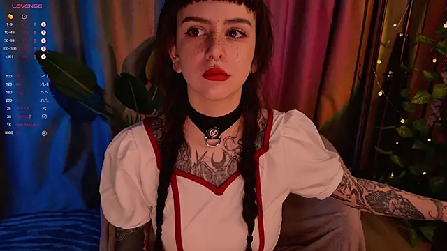 MichaellaMoon online show from 01-26-25, 12:37