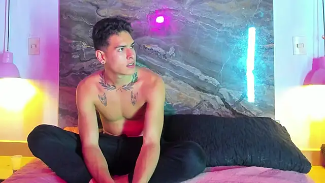 Snapshot of Couplehot__1 chatting on 01-10-25, 04:12 Couplehot 1 online show from 01-10-25, 04:12