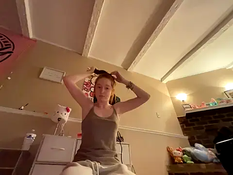 Snapshot of gingerbabe18 chatting on 11-20-25, 12:22 gingerbabe18 online show from 11-20-25, 12:22