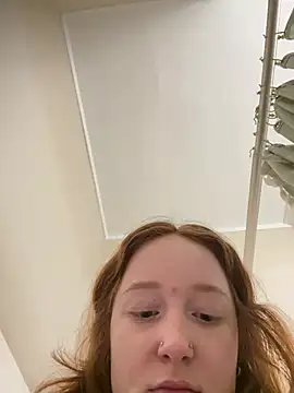 Snapshot of gingerbabe18 chatting on 02-21-26, 02:23 gingerbabe18 online show from 02-21-26, 02:23